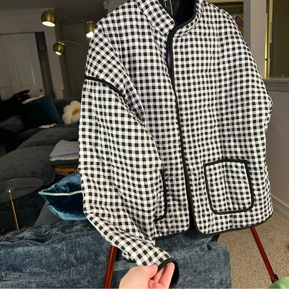 Yeokou Women's Cropped Puffer/Quilted Lightweight Jacket in Black White Gingham - Picture 9 of 11